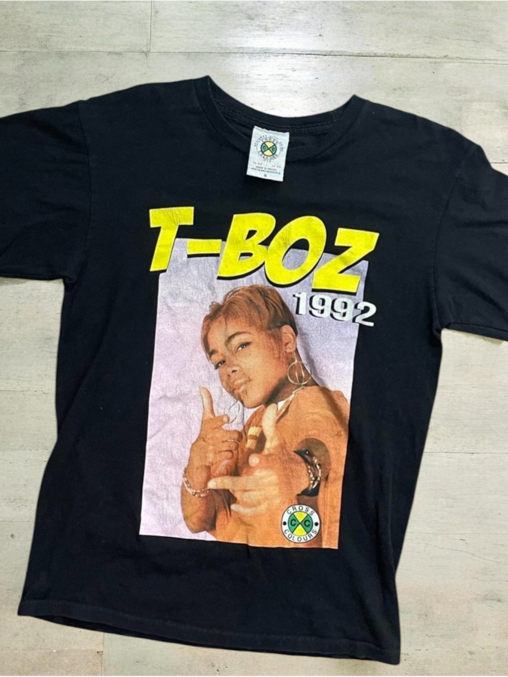 Vintage Cross Necklace Colours T-Boz 1992 tribute graphic t-shirt